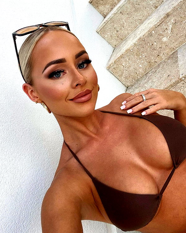 allieauton instagram image archive image