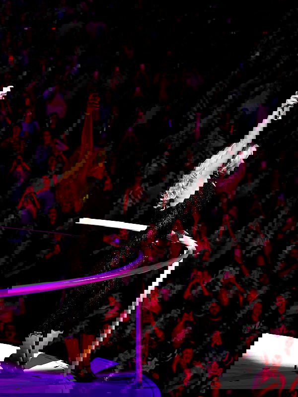 sabrinacarpenter sabrinacarpenter archive image