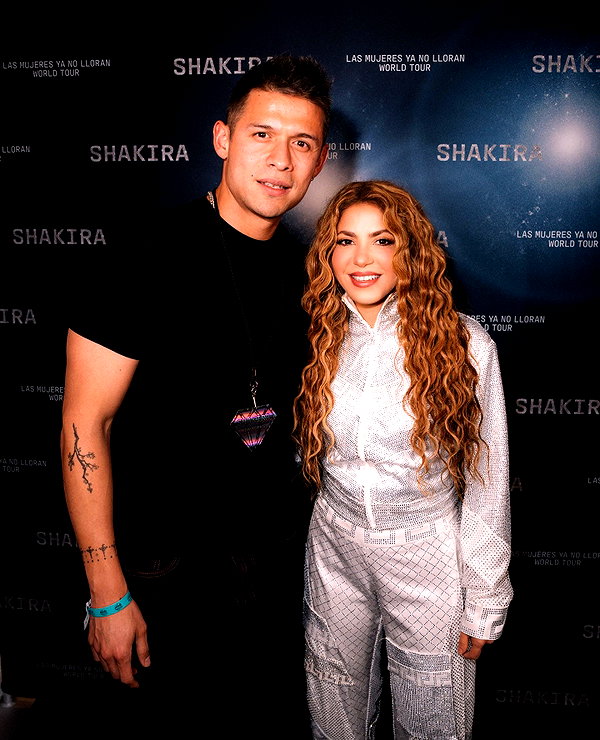 shakira instagram image archive image