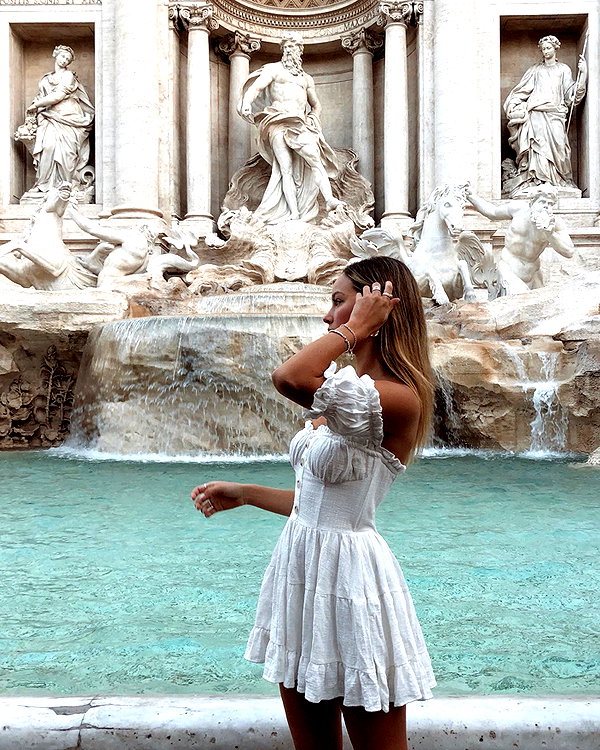 olivia.mathers instagram image archive image
