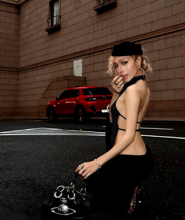 lyhythuedoxinh instagram image archive image