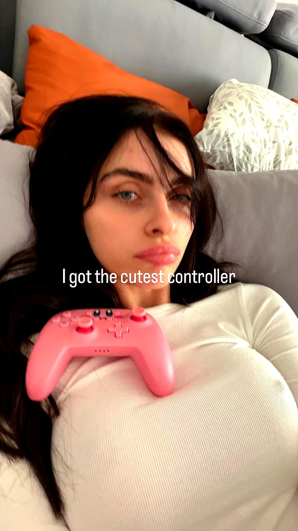 laurenhamden instagram image archive image