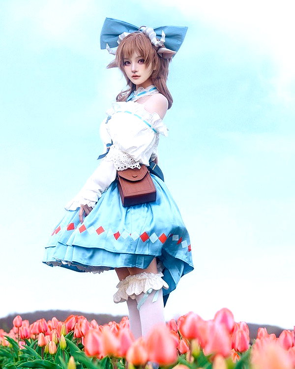 miee_cos instagram image archive image