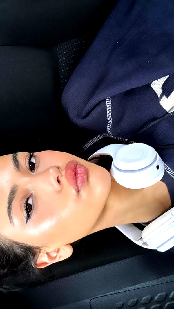 leonanaomii instagram image archive image