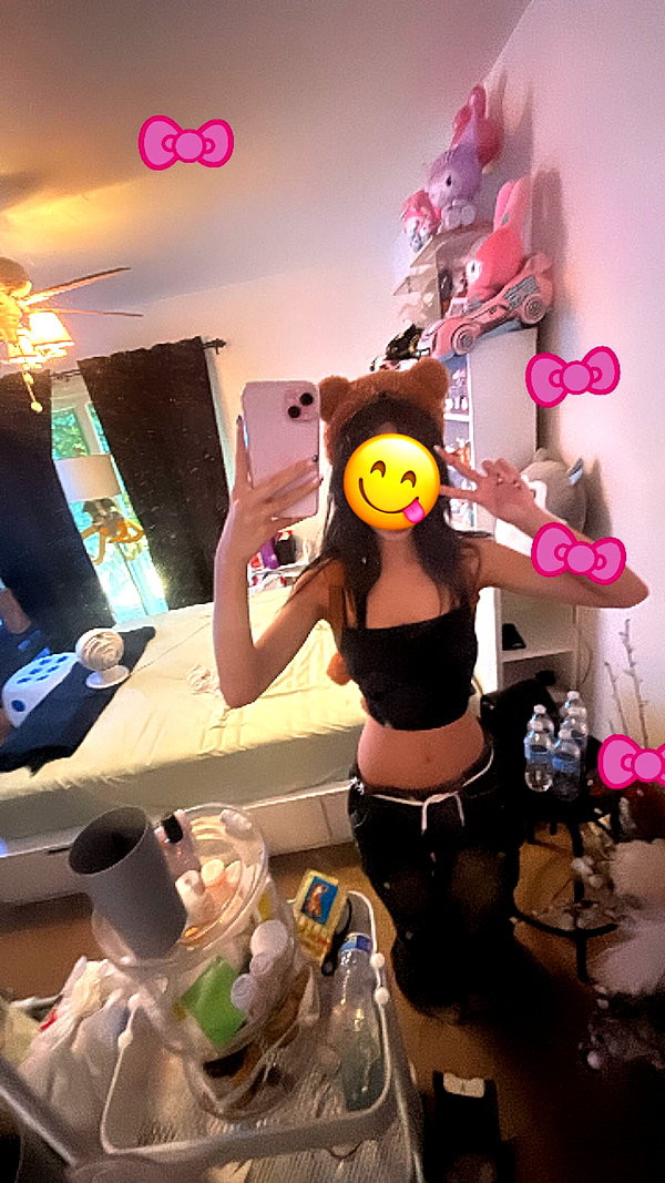 princessamelia_official archive image