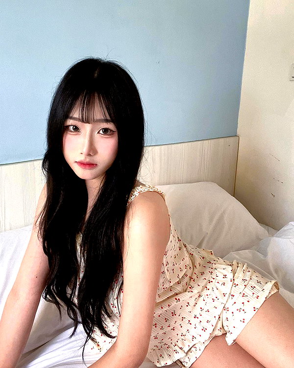lai_931201 instagram image archive image