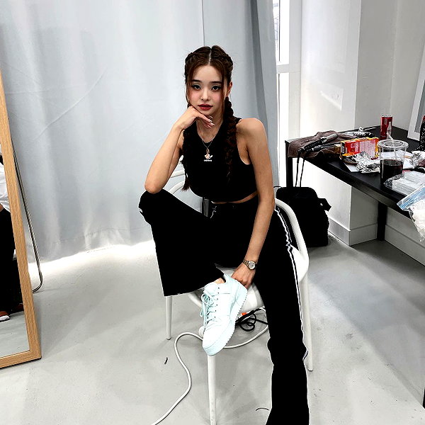 dear.zia instagram image archive image