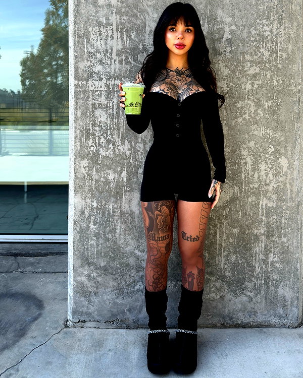 sabrvna instagram image archive image