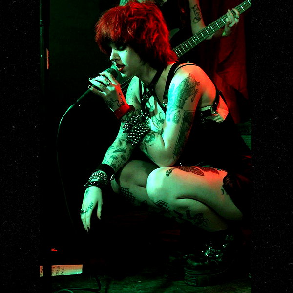 yeahimcaroline instagram image archive image