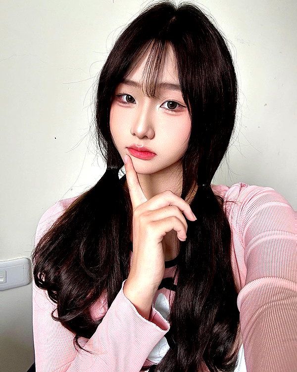 lai_931201 instagram image archive image