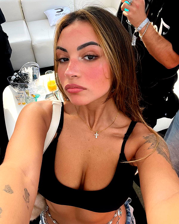 gabimfmoura instagram image archive image