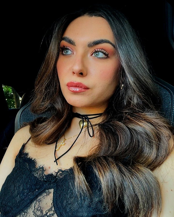 annabottoo instagram image archive image
