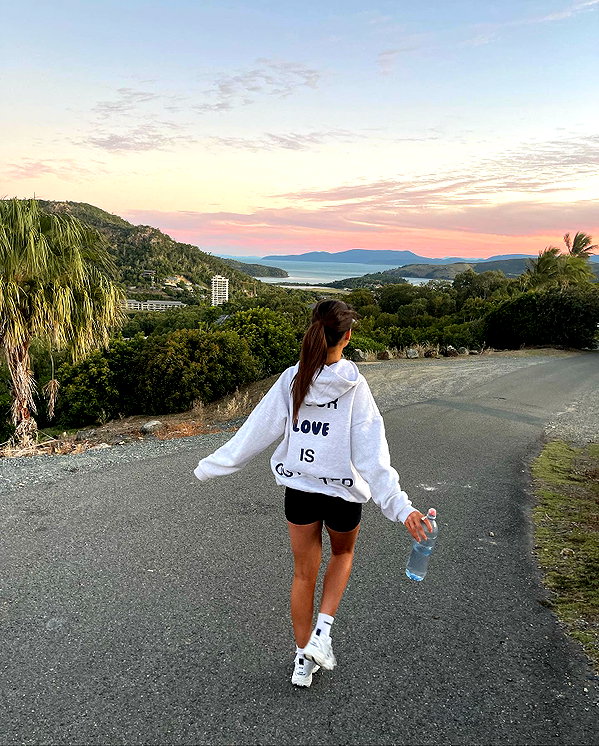 oliviaphillipps instagram image archive image
