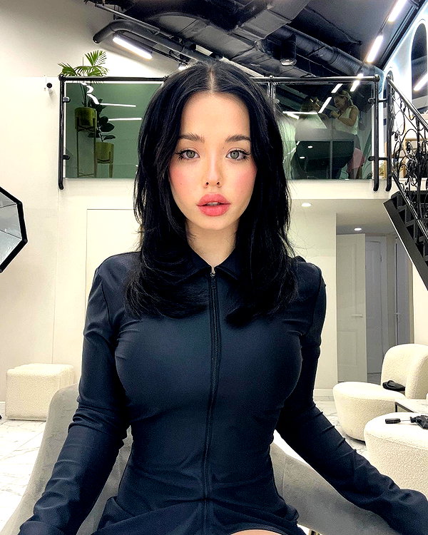 lyna_com2000 instagram image archive image
