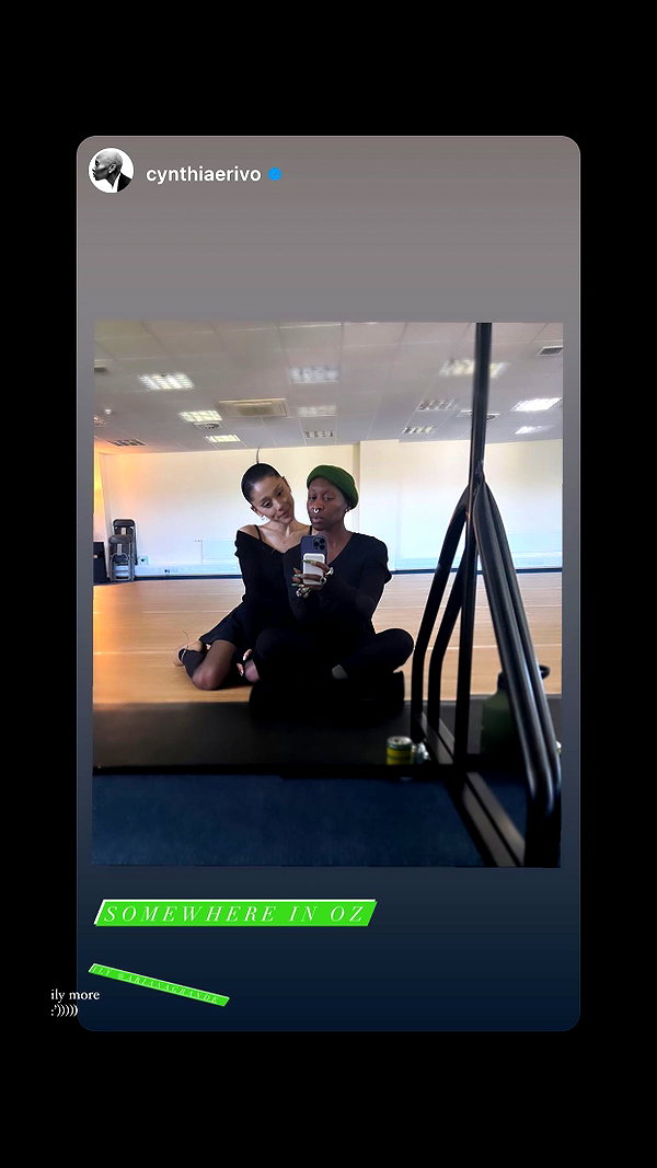 arianagrande instagram image archive image