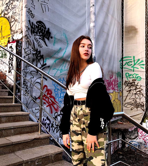 veroni22ka instagram image archive image