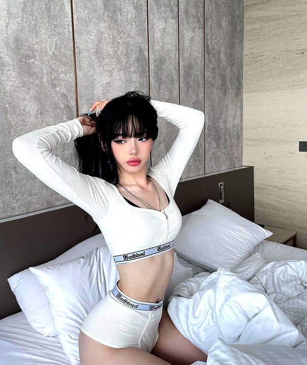 yuna_1_27 instagram image archive image