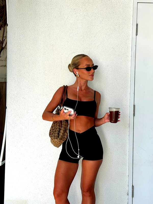 allieauton instagram image archive image