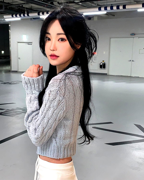 daxbin instagram image archive image