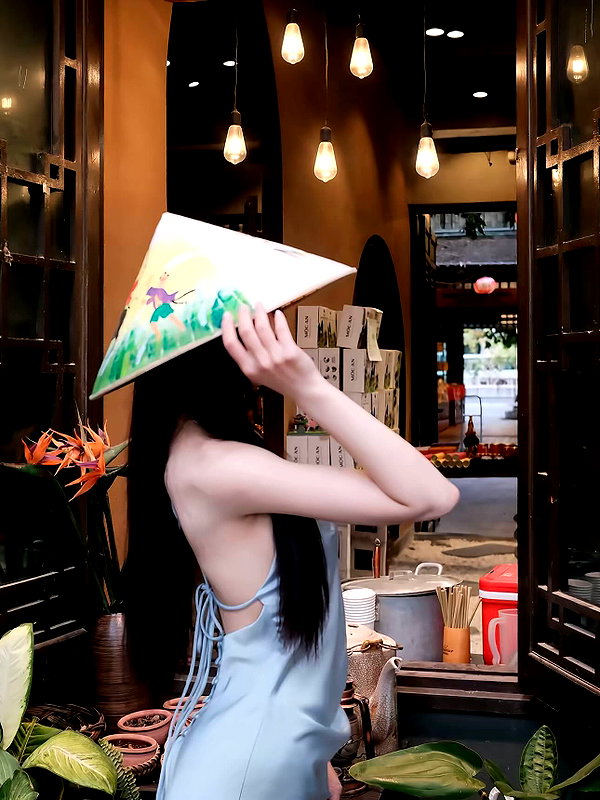 lyhythuedoxinh instagram image archive image