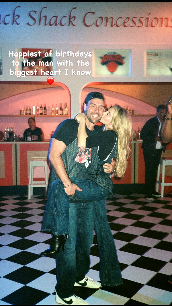 sydney_sweeney sydney_sweeney archive image