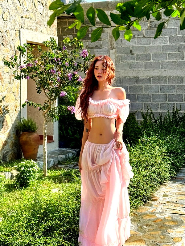 lyhythuedoxinh instagram image archive image