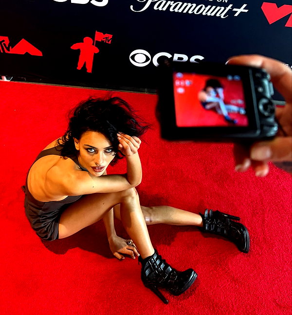 leonanaomii instagram image archive image