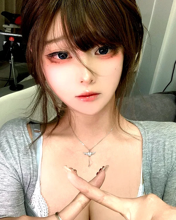 yingyinng_ instagram image archive image