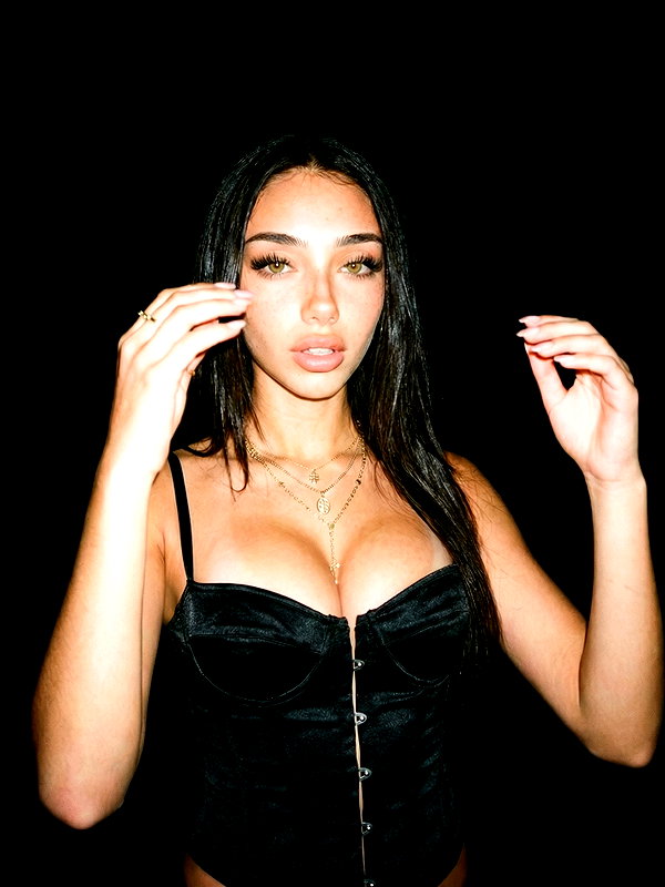 nadiabennt instagram image archive image
