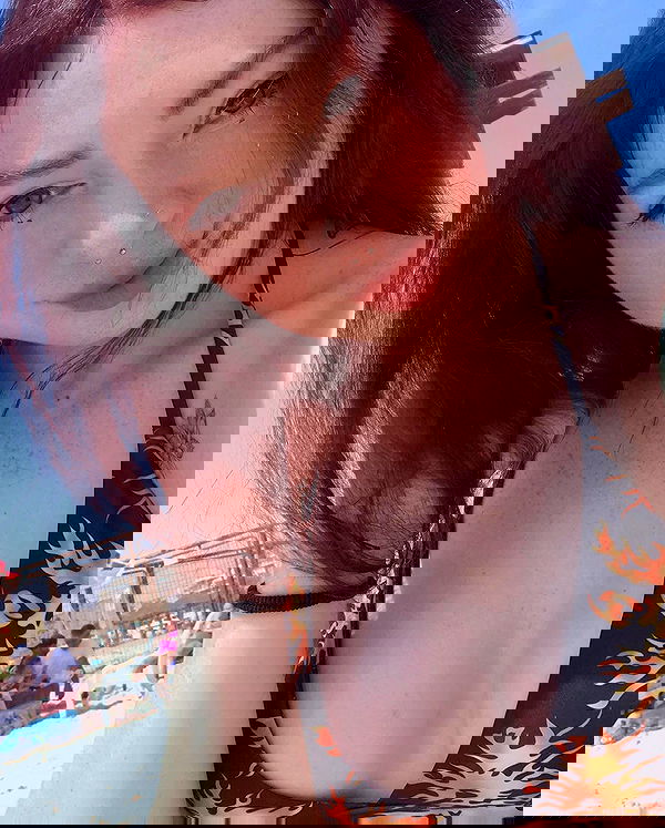 eveliniya eveliniya archive image