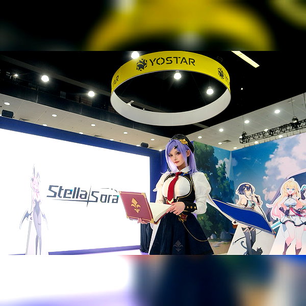 miee_cos instagram image archive image
