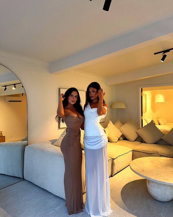 oliviaphillipps instagram image archive image