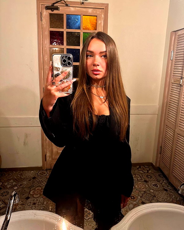daria.temnik1 instagram image archive image