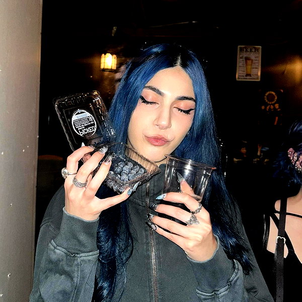 ayash.hila instagram image archive image
