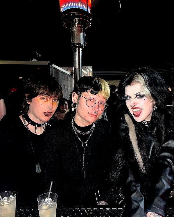yeahimcaroline instagram image archive image