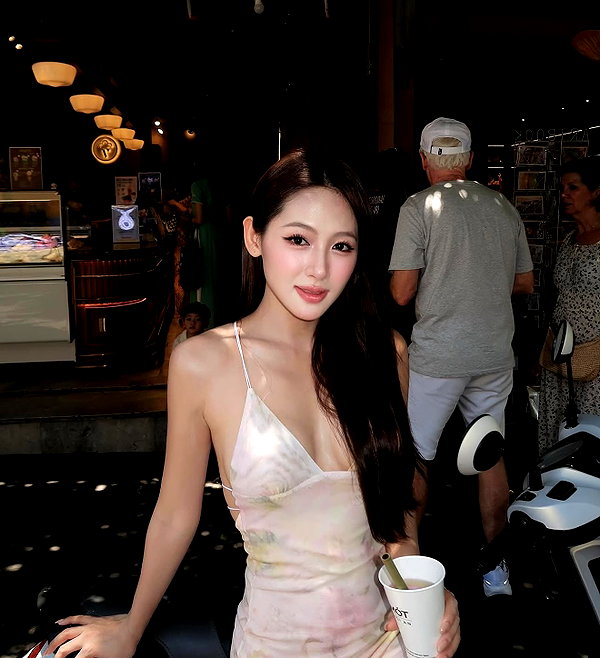 lyhythuedoxinh instagram image archive image