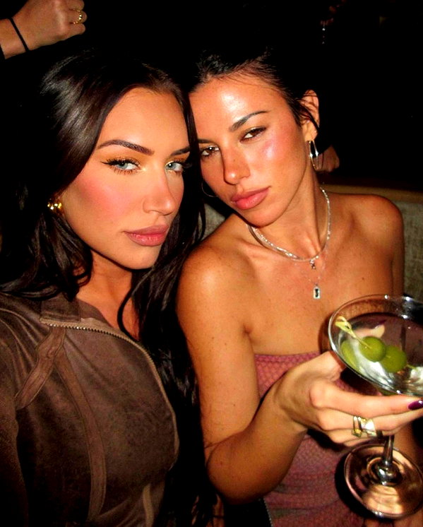 staskaranikolaou instagram image archive image