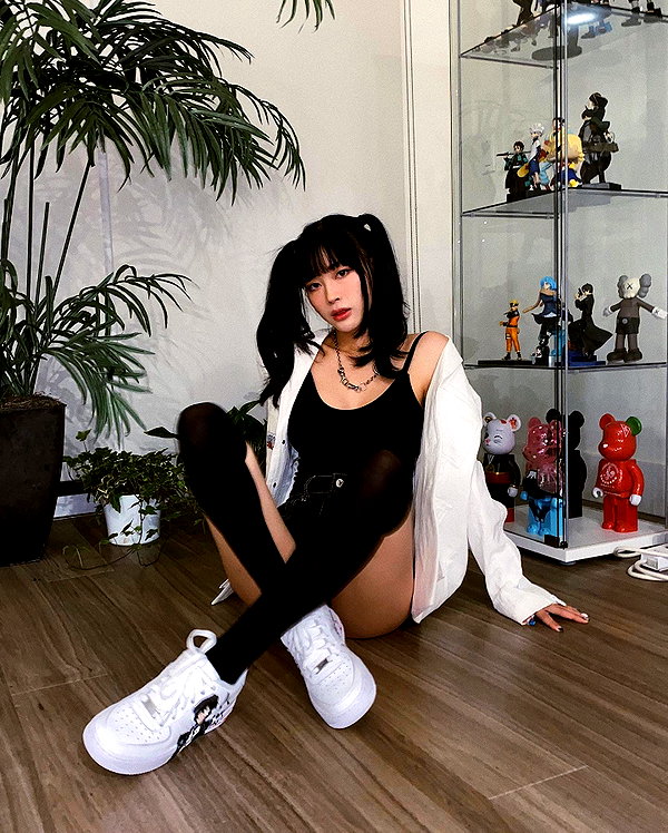 emily.ghoul instagram image archive image