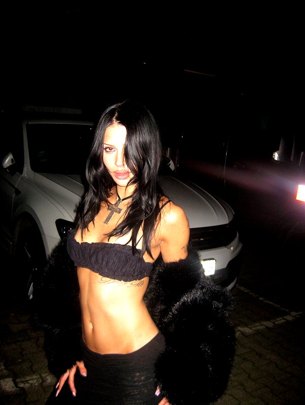 karolinaawasik instagram image archive image