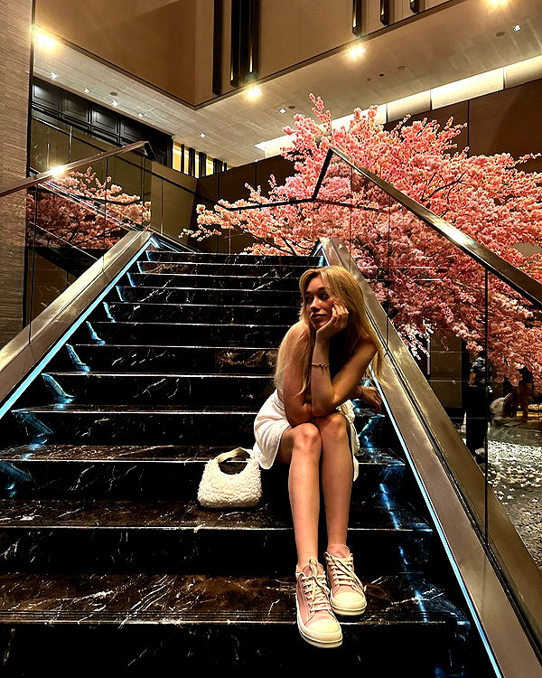 avestanova instagram image archive image