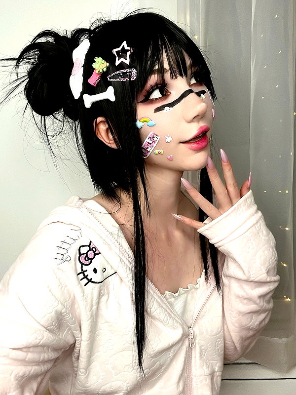 danielle.mercedie instagram image archive image