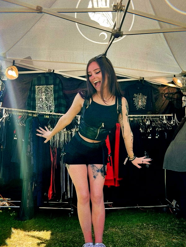 megann_eliizabeth instagram image archive image
