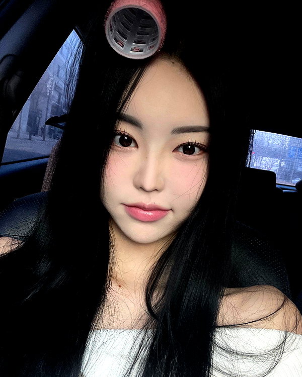 daxbin instagram image archive image