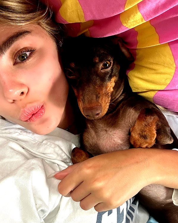 maya.keyy instagram image archive image