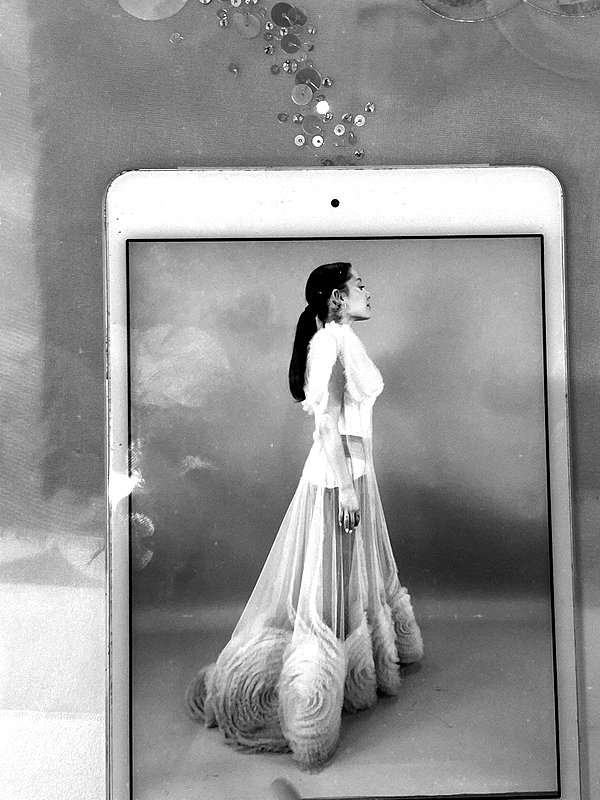 arianagrande instagram image archive image