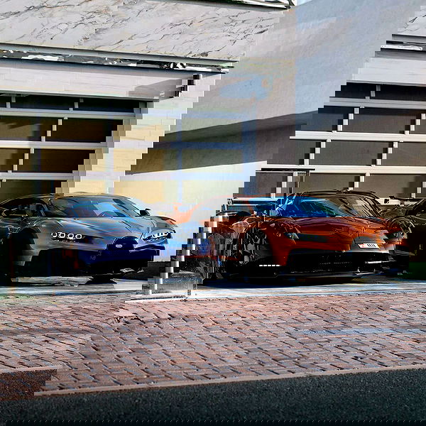 tateauraa tateauraa archive image