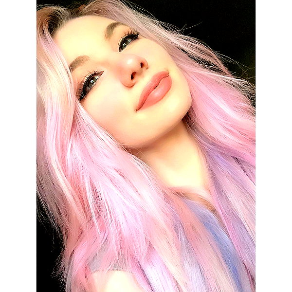 danielle.mercedie instagram image archive image