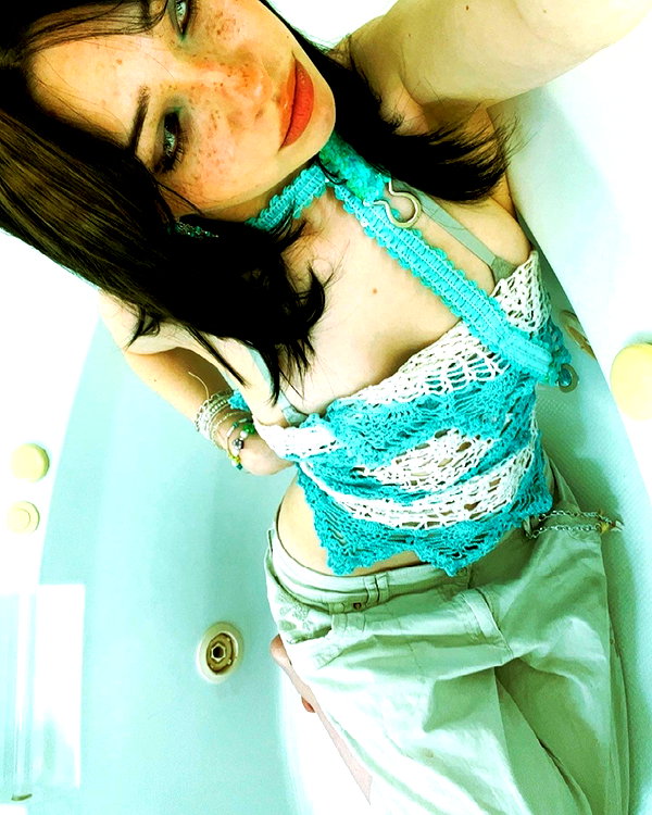 luvstuff3r instagram image archive image