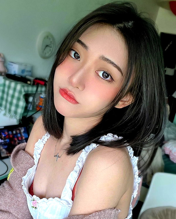 ge.more_x instagram image archive image