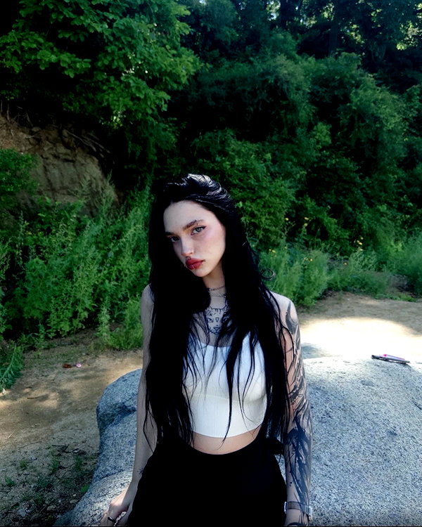 kriskaik instagram image archive image